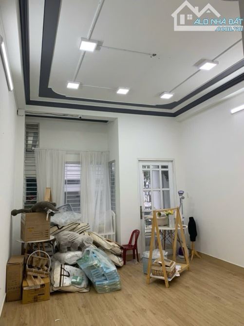 🏠Bán Nhà, Đường Lạc Long Quân giá 13Tỷ - 3