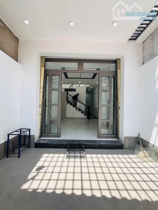 🏡  NGUYỄN XIỂN Q9. 57m2,  2 TÂNG ĐÚC - HẺM  THÔNG  XE HƠI, HƠN 4 tỷ  (còn - 3