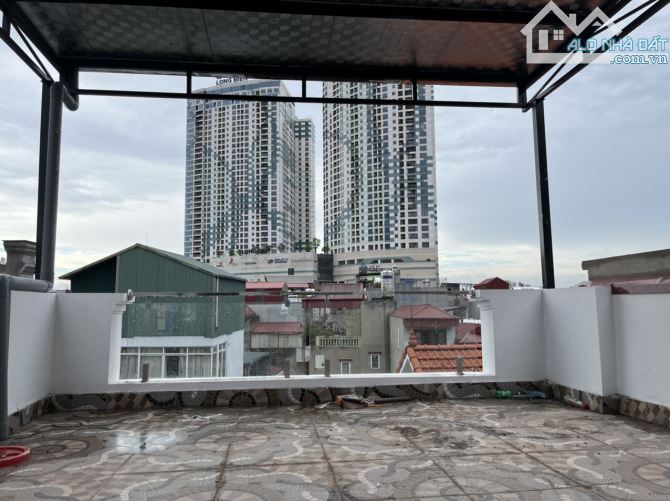 Bán căn nhà tại HỒ TAI TRÂU -  NGỌC LÂM. Diện tích 35m 5tầng full nội thất cao cấp giá tốt - 3