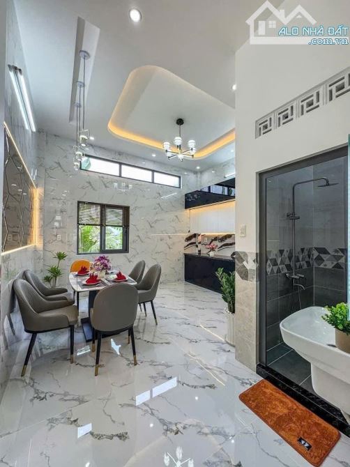 NHÀ 1 TRỆT 1 LẦU CẦU TRÀM CẦN ĐƯỚC LONG AN – DIỆN TÍCH 100M2 – GIÁ CHỈ 2 TỶ – SHR - 3