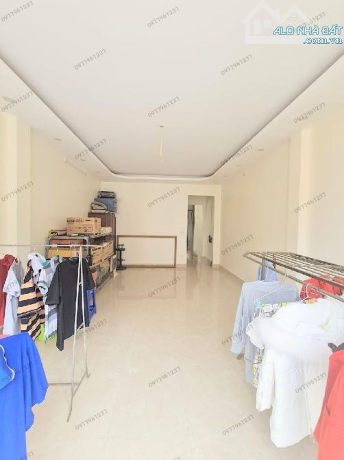 BÁN NHÀ LẠC LONG QUÂN 98m2. NHÀ DÂN XÂY, 2 THOÁNG + GARA 2 Ô TÔ. VĂN PHÒNG ĐỈNH