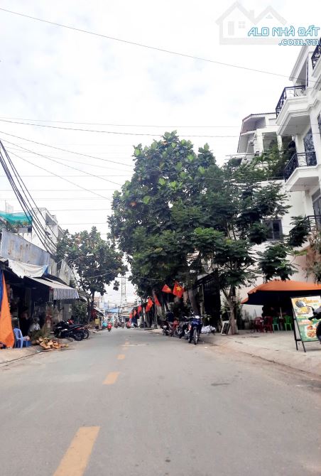 BÁN NHÀ PHỐ KHU ĐỒNG BỘ THIẾT KẾ HIỆN ĐẠI PHONG CÁCH CHÂU ÂU NGAY TRUNG TÂM QUẬN BÌNH TÂN - 3
