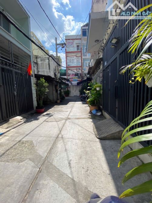 Nhà 73/32/ Đô Đốc Long – 74m2 – 4.1x19m – 6.7 tỉ - 3