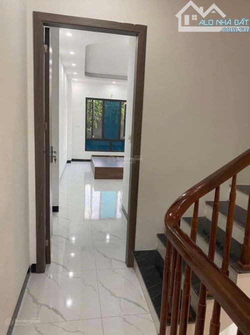Cần bán gấp nhà 4 tầng 37m2 - Hậu Ái, do gia đình sang nước ngoài. Chỉ 5.x tỷ (x tiểu học) - 3