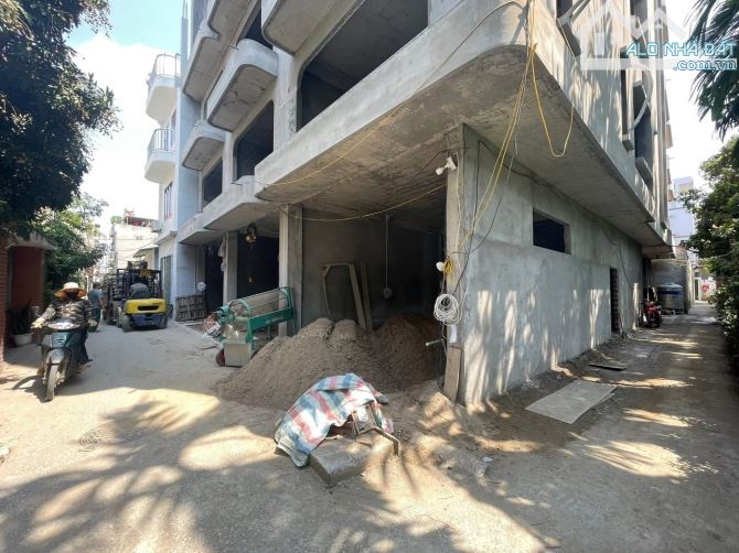 Tổ hợp 5 căn nhà phố Chu Huy Mân, Long Biên - 3