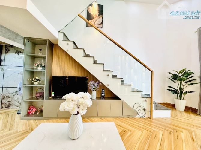 Nhà 3 tầng kiệt Trần Cao Vân - Thanh Khê giá chưa tới 4ty - 3