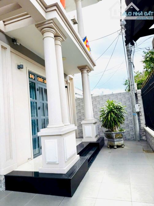 Biệt thự Gò Cát 6 Long Tâm - Bà Rịa căn góc 2 mặt tiền DT: 200m2 ; Giá Bán: 8 tỷ - 3