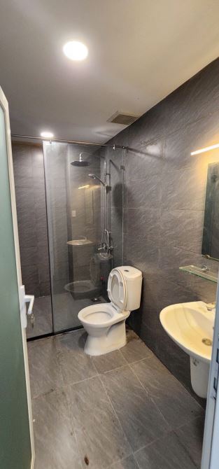 Cho thuê Nhà Nguyên Căn 5x25 Đúc 2Lầu Mặt Tiền Kinh Doanh - 3