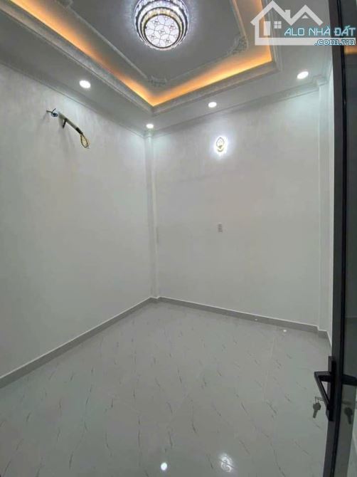 Thanh lý căn nhà Ngô Thị Thu Minh, Tân Bình/ DT 48,6m2/ Giá 3 Tỷ 650Tr/ Sổ Riêng Chính Chủ - 3