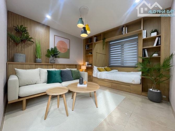 NGUYỄN LAM - LONG BIÊN - 2 THOÁNG - 5 TẦNG - VÀI BƯỚC RA MẶT PHỐ - Ô TÔ ĐỖ CỔNG - 3