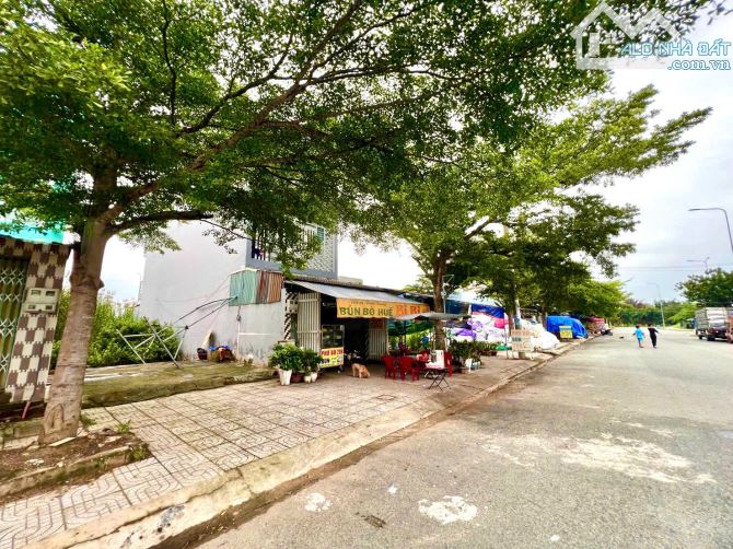 Ra nhanh vài lô 105m2 mặt tiền Trần Văn Giàu, có sổ hồng riêng kế KCN Poyeun 2 - 3