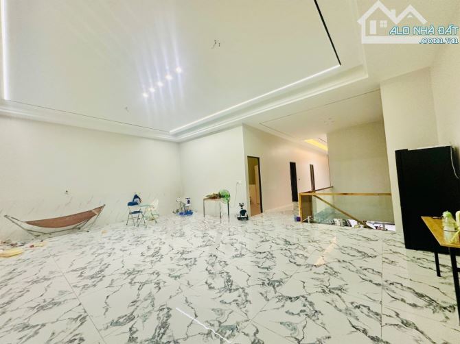 Giá 15 tỷ - 289m2(10x28) Nhà 2 tầng MT KD đường D2 KDC Thuận Giao Thuận Giao Thuận An BD - 3