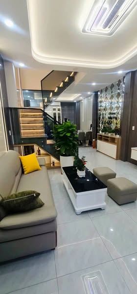 XE HƠI THÔNG - GẦN CV LÀNG HOA - 2 TẦNG - 48M2 ( 4 X 12) - 3