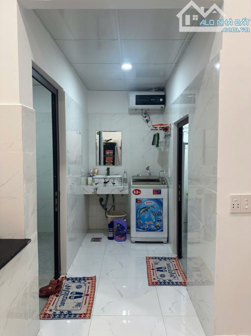 Cần bán nhà 2 tầng Nam Việt Á - Kiệt oto tránh Bùi Tá Hán - dòng tiền 14tr - Nhỉnh 6 tỷ - 3