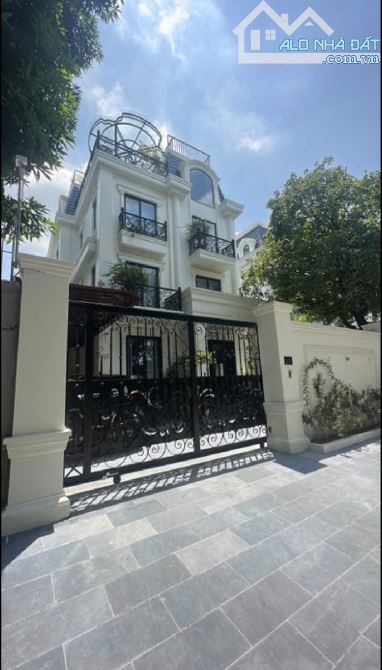 Bán biệt thự phố Trần Thủ Độ - KĐTM Pháp Vân , DT 275 m2, MT 13 m - 3