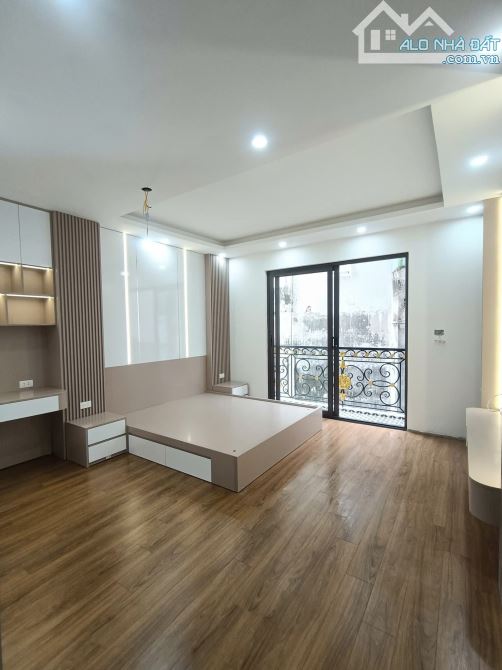 BÁN NHÀ MỚI ĐẸP NGUYỄN LƯƠNG BẰNG.TRUNG TÂM ĐỐNG ĐA. THANG MÁY- 41M.GIÁ HƠN 10TỶ - 3