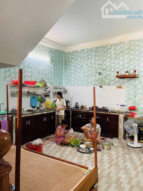 Bán nhà 2 tầng 1 mê đường 5m5 Mai Anh Tuấn- Hoà Xuân- Cẩm Lệ - 3
