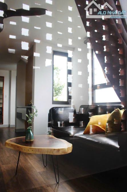 Nhà 3 tầng góc phố Hàn Quốc ngay Bãi Biển Đà Nẵng dòng tiền 28tr/tháng - 3