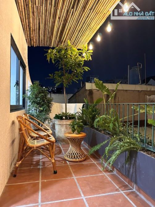 ✅SIÊU PHẨM NHÀ ĐẸP NHƯ HOMESTAY, 4 TẦNG .GIÁ CHỈ HƠN 4 TỶ VỊ TRÍ : HOÀNG HOA THÁM ,P5 .Q B - 3
