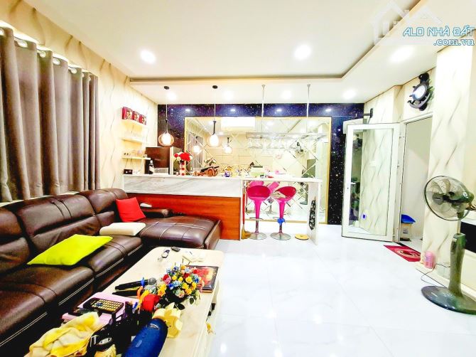 NHÀ ĐẸP P.5 , Q.8 MẶT TIỀN ĐƯỜNG SỐ VIEW CÔNG VIÊN KHU PHÂN LÔ - 3