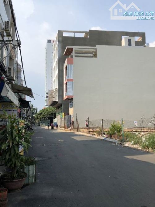 NHÀ BÁN HTP - CHƯA QUA ĐẦU TƯ - HXH - NỞ HẬU - HƠN 8 TỶ - 3