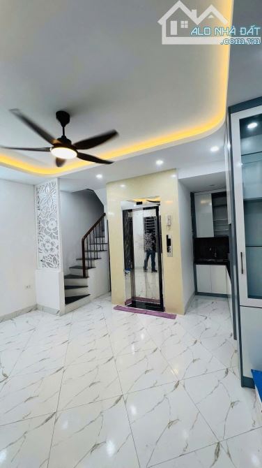 BÁN NHÀ Ở QUAN NHÂN – DT 30m² – 5 TẦNG – MẶT TIỀN RỘNG- MỚI FULL NỘI THẤT – GIÁ 7.85 TỶ - 3