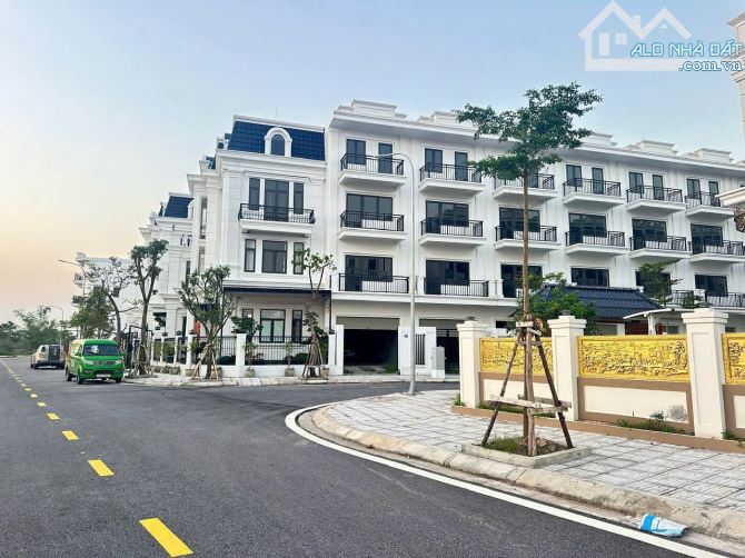 Chuyển nhượng căn nhà 4 tầng 100m2 khu đô thị Phúc Tiến Home - 3