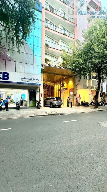 Bán nhà siêu vị trí đường Lý Tự Trọng, Phường Bến Thành, Quận 1. DT: 7.2*30M. HĐT:350 tr/t - 3