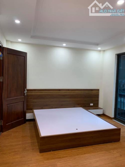 Bán nhà 5 tầng ô tô đỗ cửa,kim chung,gần đường 422b,gần trường,chợ,ngõ thông,thuận tiện - 3