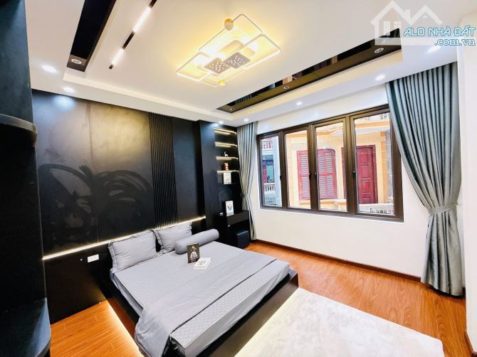 Nhà đẹp tặng nội thất - Ô TÔ - Phố Phương Mai 45m 4 tầng 10.8 tỷ - 3