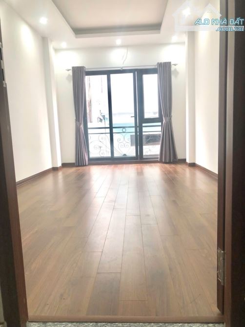 Bán Nhà Đẹp Láng Hạ 34m x 5T, Ngõ Nông, gần phố, Ô Tô, kd, Nội Thất Đẹp 7,9 Tỷ - 3