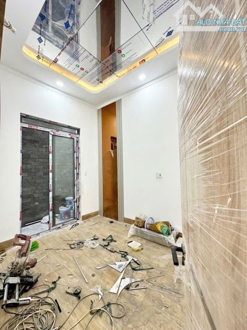 BÁN NHÀ LẦU MỚI – KP5 TRẢNG DÀI - GẦN CHỢ PHÚ THỌ, ĐƯỜNG NGUYỄN KHUYẾN - 3