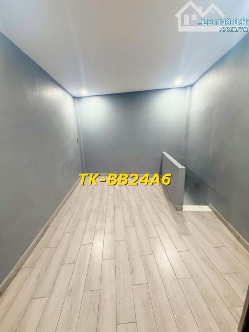 NHỈNH_2_TỶ CÓ NHÀ XE HƠI ĐỖ CỬA - 3 TẦNG MỚI TOANH - P9 - TÂN BÌNH - 1