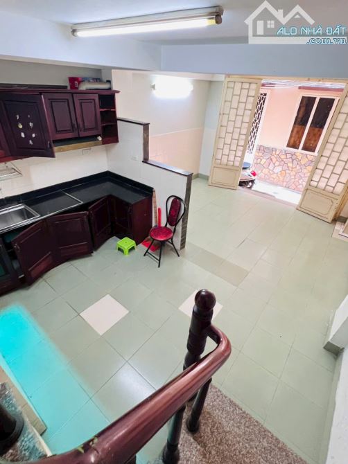 CÁCH  MT TRƯỜNG SA Q3 CHỈ VÀI BƯỚC  - NGANG 4M - 4 TẦNG ĐÚC CHỈ 5 TỶ HƠN - 3