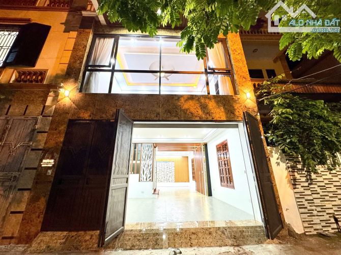 Bán nhà đẹp Mặt Ngõ Xuân Đỉnh  - Sổ 66m2 - 6 tầng - MT 6m - Oto tránh - Có thang máy. - 3