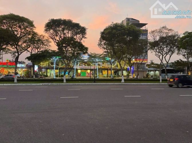 🎉🎉🎉CHÍNH CHỦ BÁN SHOPHOUSE 4 TẦNG + 1 TUM - GÓC 2 MẶT TIỀN VIP NGUYỄN SINH SẮC - 3