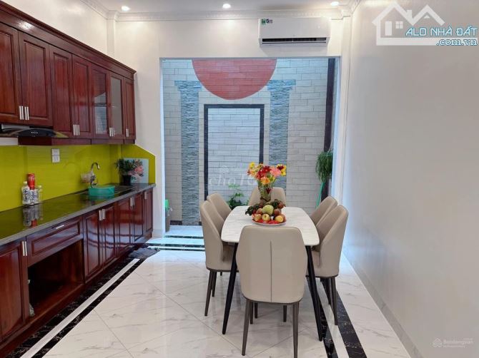 Độc quyền! Chùa Bộc, ngõ thông, 35m ra ô tô, ngõ to, nhà mới, 49m2*5T - 3