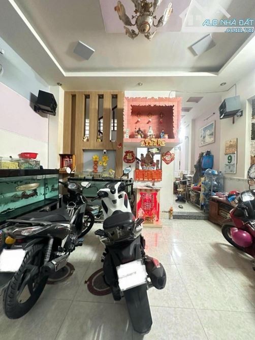 BÁN NHÀ ĐẸP   3 TẦNG ,4PN - Chỉ : 6.35 tỷ. SHR Chính Chủ - (Ngang 5M) Gần Trương Phước Pha - 3