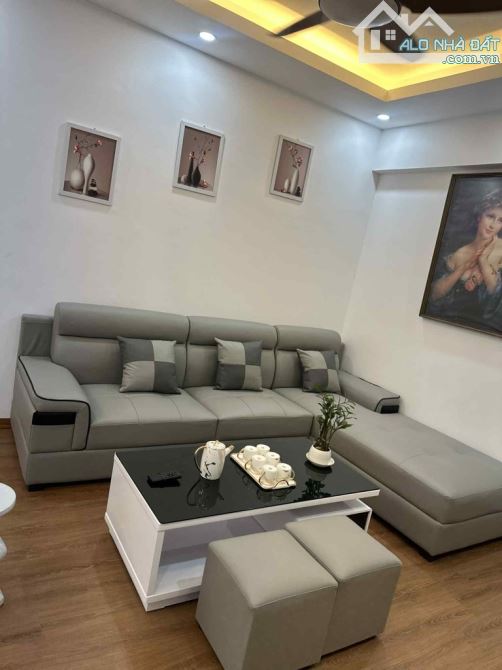 CĂN HỘ CHUNG CƯ Lilama 52 Lĩnh Nam-115m2 - 3 phòng ngủ-2 wc - 3