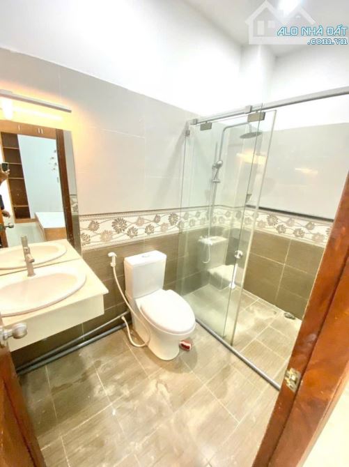 Nhà đẹp Gò Vấp-Hẻm ô tô-Đang cho thuê CHDV-Phạm Văn Chiêu-P14-85m2-5x17-4tầng-6PN - 3