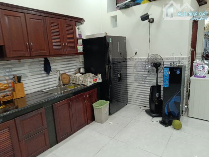 BÁN NHÀ CAO LỖ - QUẬN 8 - HẺM XE HƠI - 62M2 - 3 TẦNG BTCT - 3 PN - NHỈNH 8 TỶ. - 3