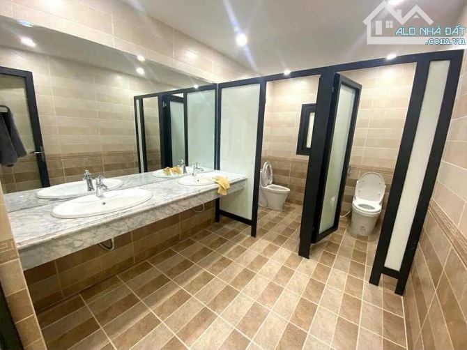 💥SIÊU PHẨM💥MP HOÀNG VĂN THÁI, TÒA BUILDING 9T, LÔ GÓC VUÔNG VẮN, 63 TỶ 113M2 MT8M,DT CAO - 3
