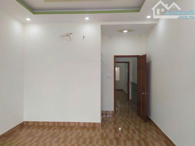 NHÀ 80M2 - 3 TẦNG - NGUYỄN SÚY - HẺM XE HƠI - NHỈNH 6 TỶ - 3