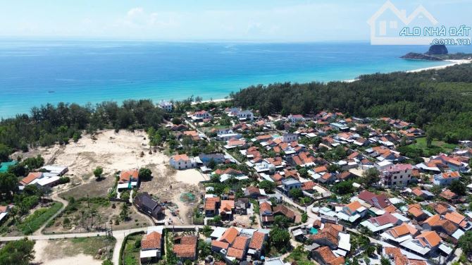 Cần Bán Đất Biển  1300m2 có 200m2 Thổ cư 3 mặt đường sát biển Phú Thường - 3