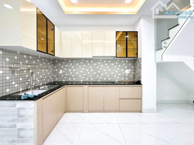 HẺM XE HƠI 7 CHỖ VÔ NHÀ - UNG VĂN KHIÊM, NGUYỄN GIA TRÍ, NGUYỄN VĂN THƯƠNG - BÌNH THẠNH. - 3