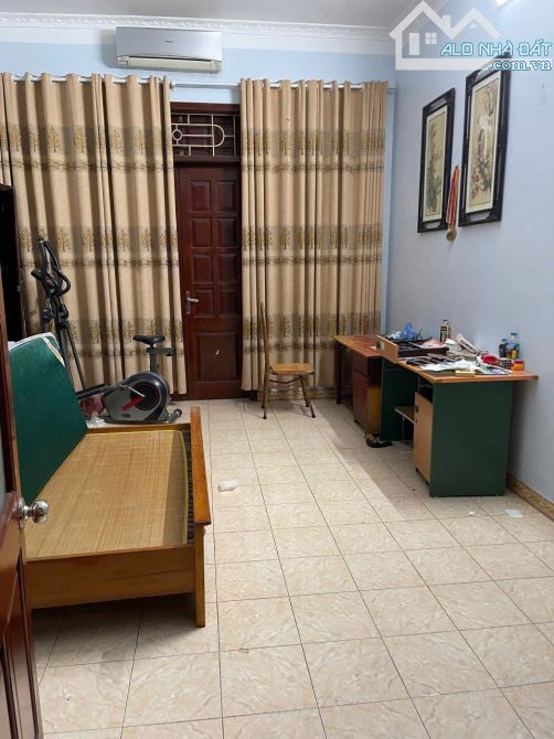 Cho thuê nhà mặt ngõ Tân Xuân, Đông Ngạc, Bắc Từ Liêm. DT 60m2 x 3.5 tầng, giá 15tr - 3