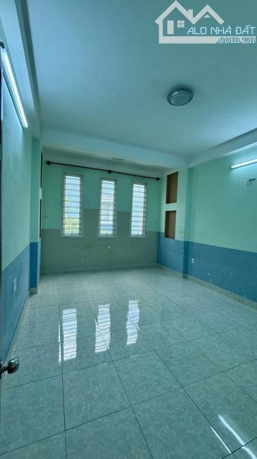 Bán nhà 3 tầng 56m2 - Liên Khu 4-5 - gần QL1A, Tân Kỳ Tân Quý - hơn 4 tỷ - 3