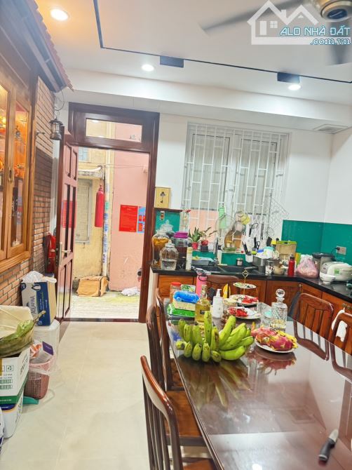 Bán Nhà MT Đường Nội Bộ Phạm Hùng - 4m x 18m - 72m.2- 3Lầu 4PN 5WC- F5 Q8 - 4