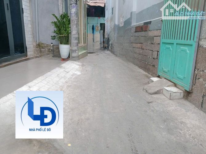 Bán nhà  Nguyễn Tri Phương, Q10 – 2 Tầng, 3 Mặt Hẻm, Giá Rẻ Bất Ngờ!Chỉ nhỉnh 5 tỷ - 5