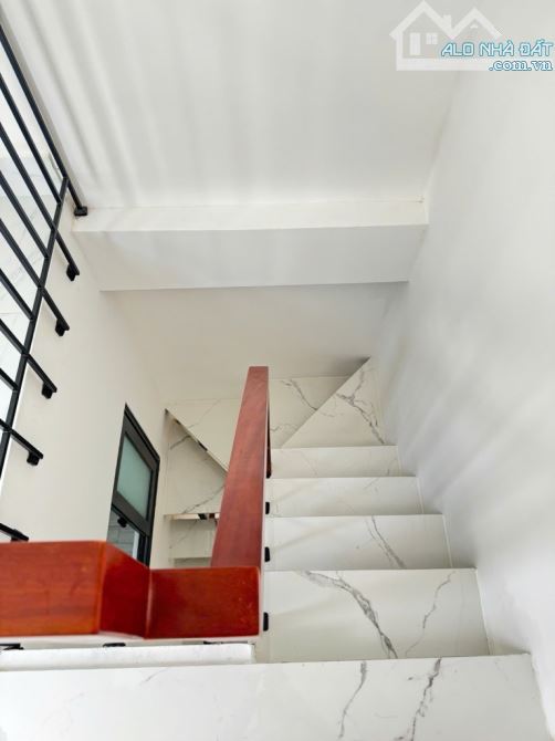 BÁN NHÀ NGUYỄN CÔNG HOAN,3 TẦNG, 25M2, GIÁ 3,7 TỶ - 4